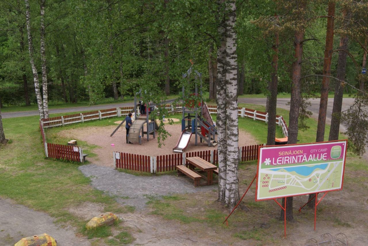 Hotel Seinaejoen Leirintaealue Seinäjoki Esterno foto